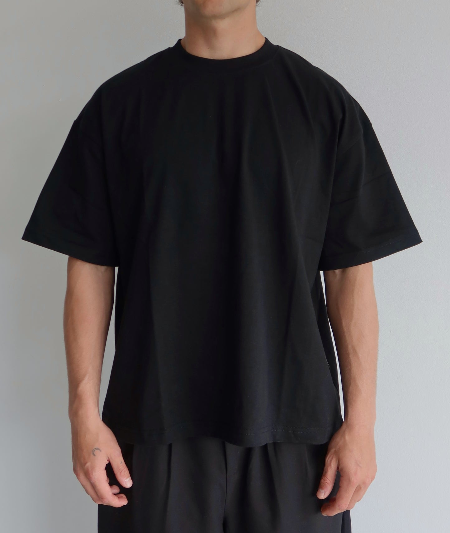 Heavy Box T - Black