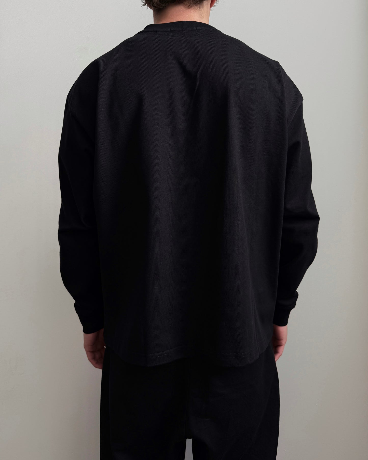 Cropped Longsleeve - Black